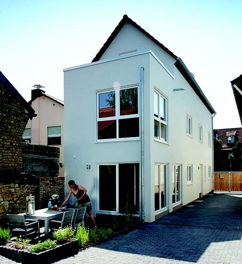 Trenutno pregledavate Skučena zemljišta – Hausbau br.80