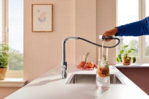 Pročitajte više o članku GROHE Blue Pure: svježa izvorska voda u vlastitoj kuhinji